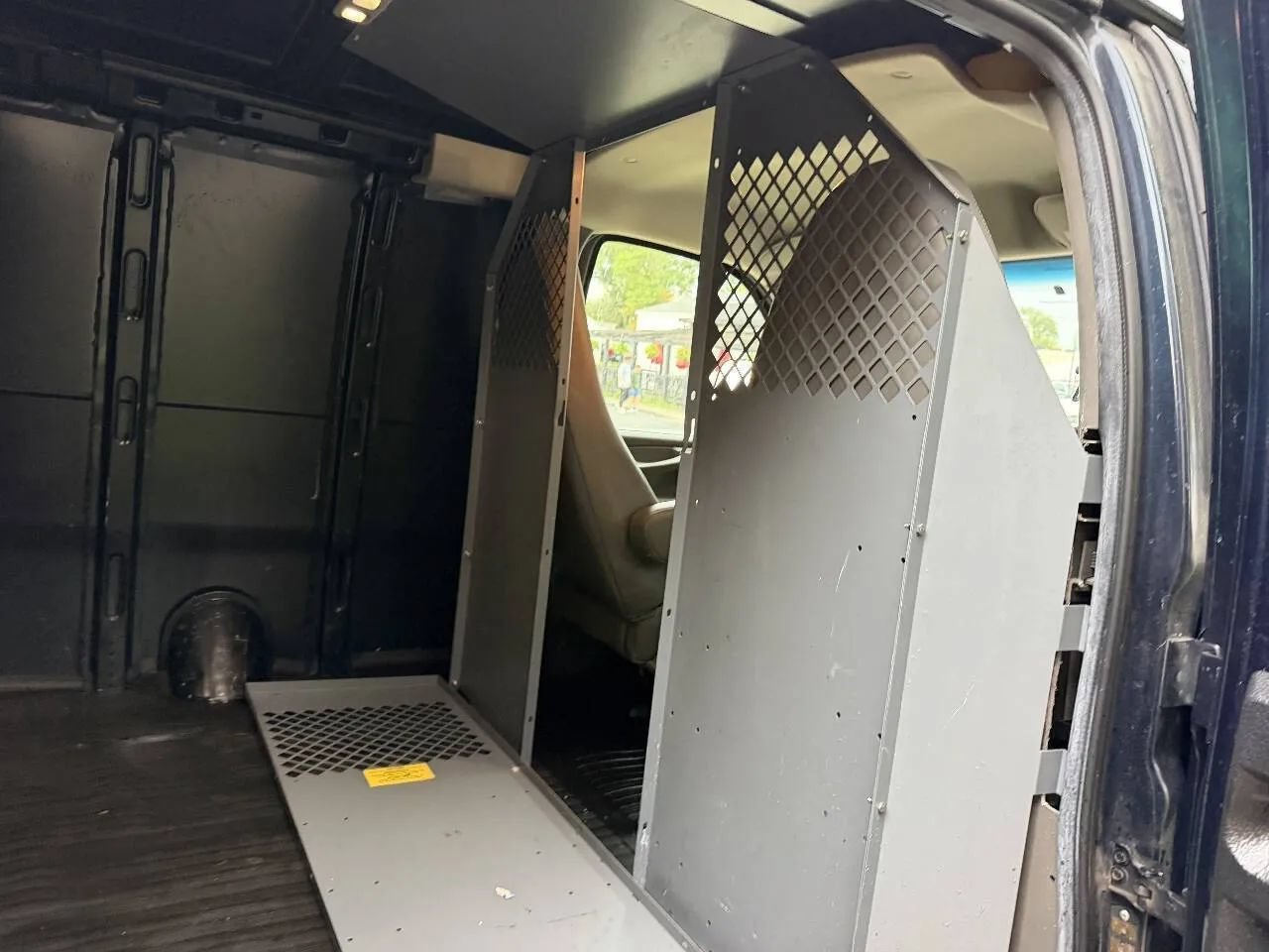 Used 2015 Chevrolet Express 2500 w/ Cold Climate Package RWD image 38