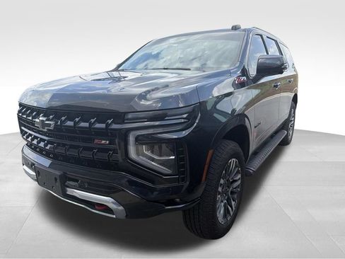 Used 2025 Chevrolet Tahoe Z71 w/ Comfort Package AWD/4WD image 9