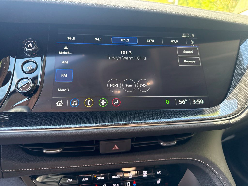 Used 2023 Buick Envision Essence AWD/4WD image 29