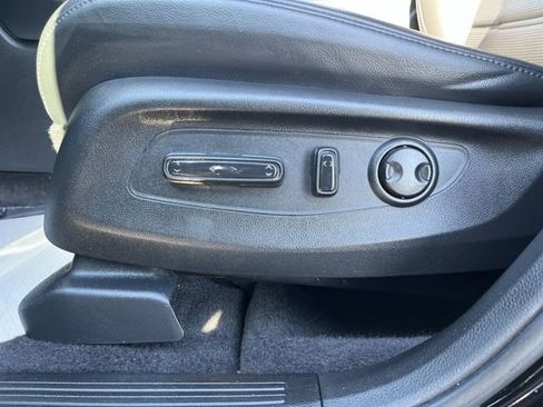 Used 2024 Honda CR-V EX-L image 16
