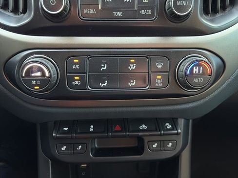 Used 2016 Chevrolet Colorado Z71 image 24