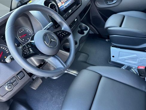 New 2026 Mercedes-Benz Sprinter 2500 image 4