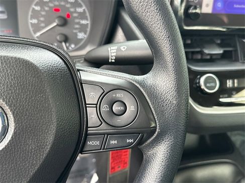 Certified 2025 Toyota Corolla LE image 23