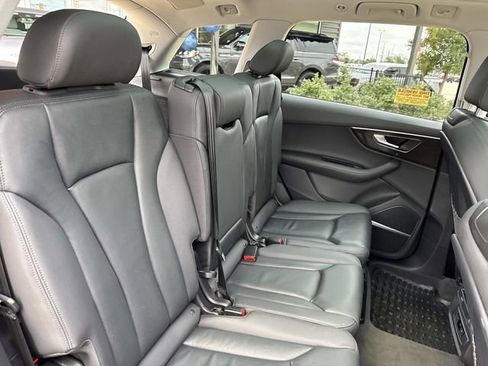 Used 2023 Audi Q7 3.0T Premium Plus w/ Premium Plus Package image 11