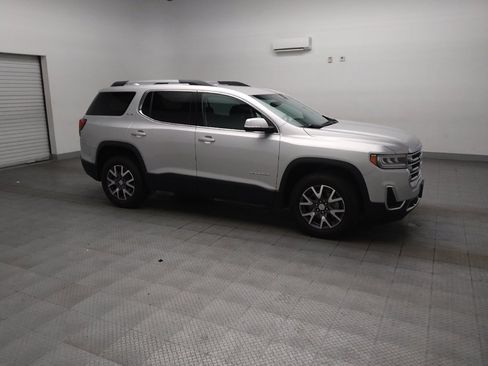 Used 2020 GMC Acadia SLE w/ Driver Convenience Package FWD image 11