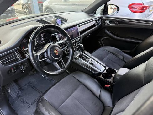 Used 2019 Porsche Macan image 11
