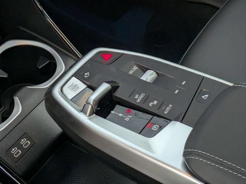 New 2026 BMW X2 xDrive28i AWD/4WD image 17