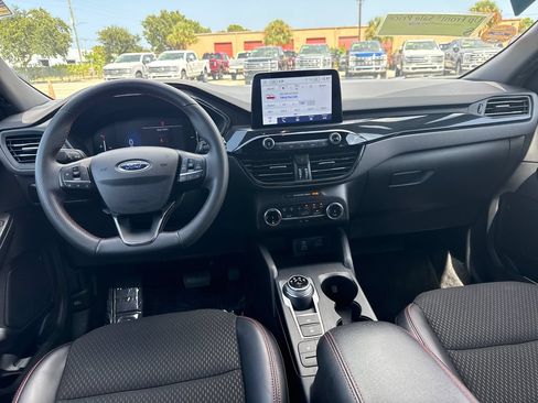 Used 2025 Ford Escape ST-Line FWD image 6