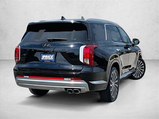 Used 2025 Hyundai Palisade Calligraphy FWD video 2