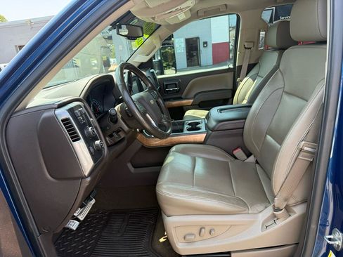 Used 2016 Chevrolet Silverado 1500 LTZ w/ LTZ Plus Package AWD/4WD image 29