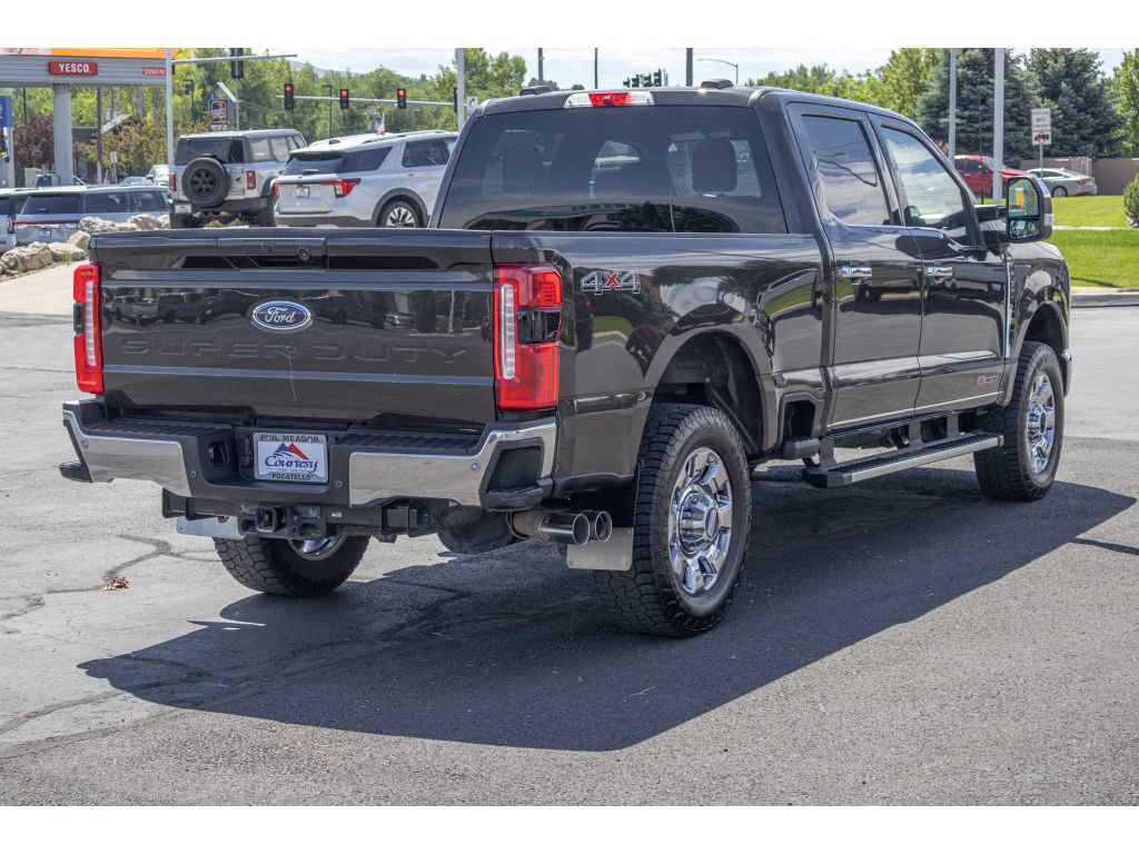 Used 2025 Ford F350 Lariat w/ Chrome Package AWD/4WD image 3