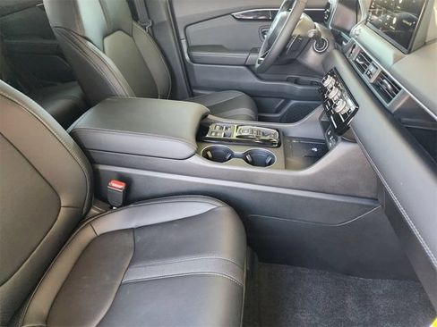 Used 2026 Honda Pilot EX-L image 10