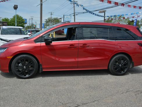 Used 2025 Honda Odyssey Sport-L image 2