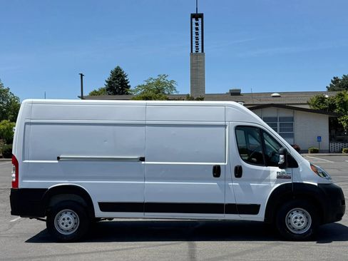 Used 2021 RAM ProMaster 2500 FWD image 7