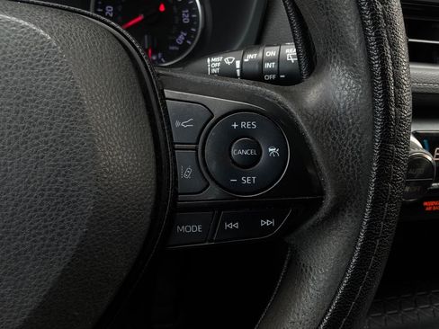 Used 2019 Toyota RAV4 XLE w/ Carpet Mat Package FWD image 34