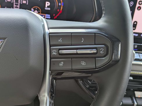 Used 2026 Chevrolet Colorado ZR2 AWD/4WD image 27