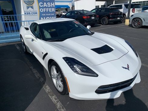 Used 2016 Chevrolet Corvette Stingray Coupe image 4