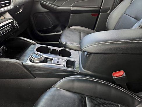 Certified 2023 Ford Escape Platinum AWD/4WD image 22
