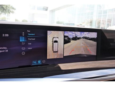 New 2026 Cadillac Escalade Luxury w/ Touring Package AWD/4WD image 18