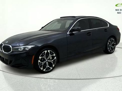 Used 2025 BMW 330i xDrive Sedan AWD/4WD image 5