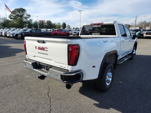 New 2026 GMC Sierra 3500 SLE w/ SLE Value Package image 3