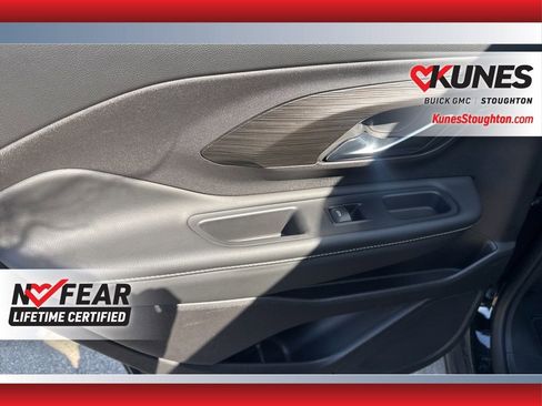 Used 2024 GMC Terrain SLT image 42