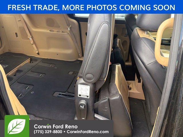 Used 2016 Kia Sedona SX FWD image 12