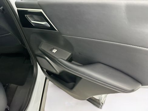 Used 2024 Mitsubishi Outlander SE image 32