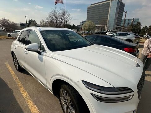 Used 2022 Genesis GV70 2.5T w/ Select Package image 1