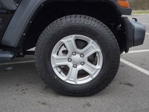 Used 2022 Jeep Wrangler Unlimited Sport image 45