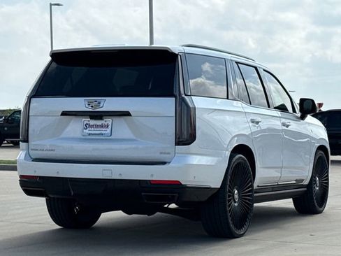 Used 2025 Cadillac Escalade Sport w/ Touring Package image 8