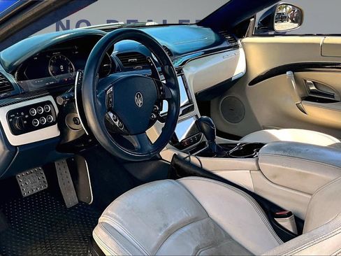Used 2014 Maserati GranTurismo Sport RWD image 17