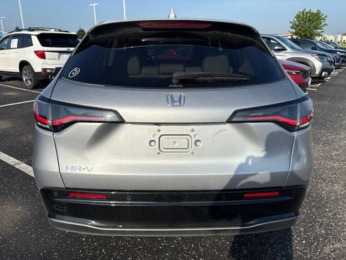 Used 2024 Honda HR-V EX-L image 6