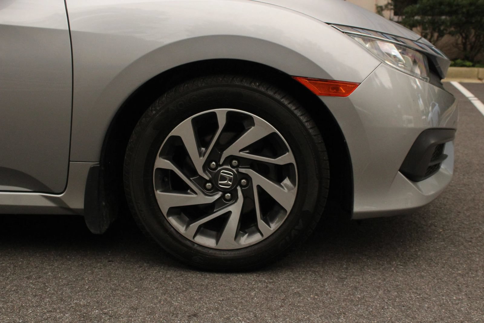 Used 2016 Honda Civic EX image 4