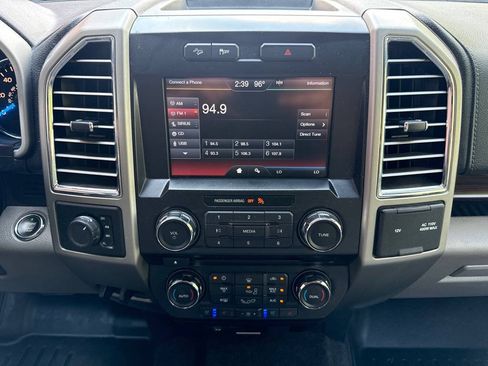 Used 2015 Ford F150 Lariat w/ Equipment Group 501A Mid AWD/4WD image 17