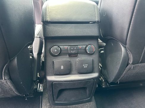 Used 2018 Ford Explorer Platinum AWD/4WD image 29