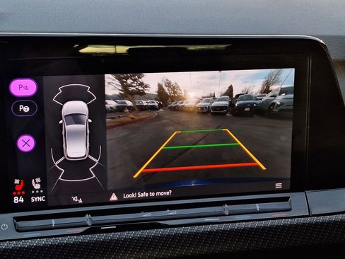 Used 2024 Volkswagen Golf R image 22