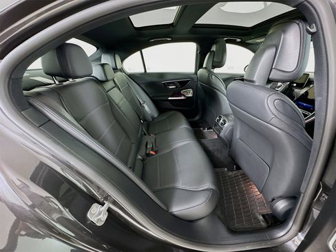 Used 2025 Mercedes-Benz C 300 Sedan image 30