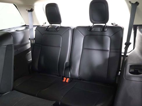 Used 2023 Lincoln Aviator Standard image 37