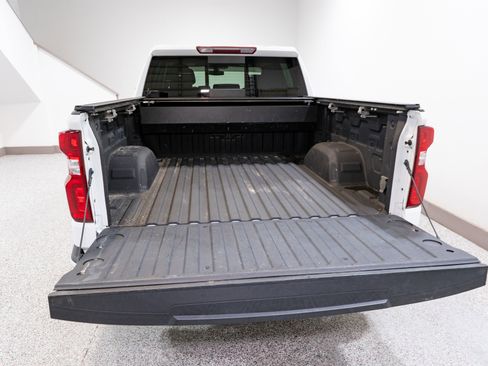 Used 2022 Chevrolet Silverado 1500 RST w/ Convenience Package II image 12