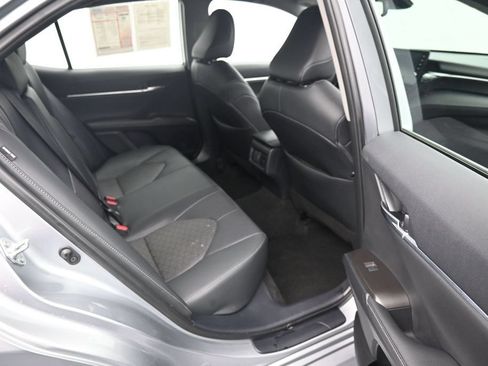 Used 2024 Toyota Camry XSE FWD image 12