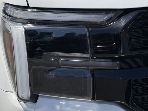 Used 2024 Ford F150 Platinum w/ FX4 Off-Road Package AWD/4WD image 8