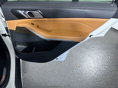 Used 2023 BMW X5 sDrive40i w/ Parking Assistance Package image 28