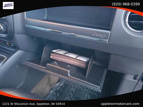 Used 2017 Jeep Patriot High Altitude image 29