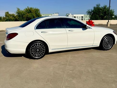 Used 2015 Mercedes-Benz C 300 4MATIC Sedan image 14