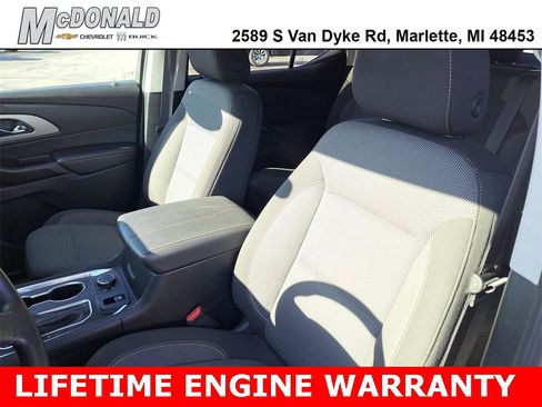 Used 2021 Chevrolet Traverse LS image 5