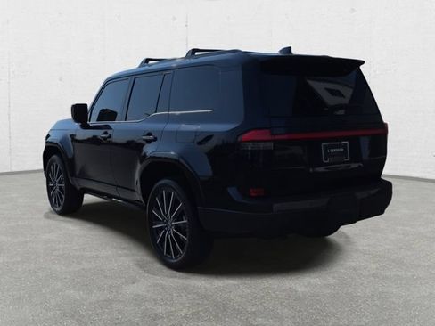Certified 2025 Lexus GX 550 w/ Accessory Package (2T) AWD/4WD image 7