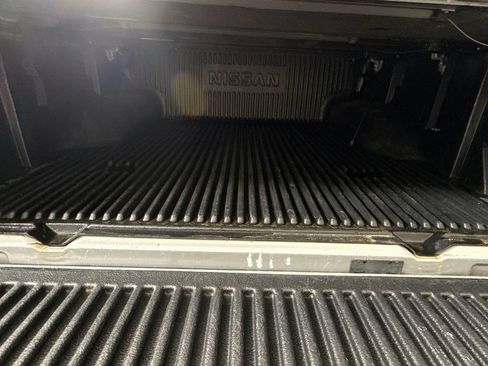 Used 2016 Nissan Frontier SV AWD/4WD image 22