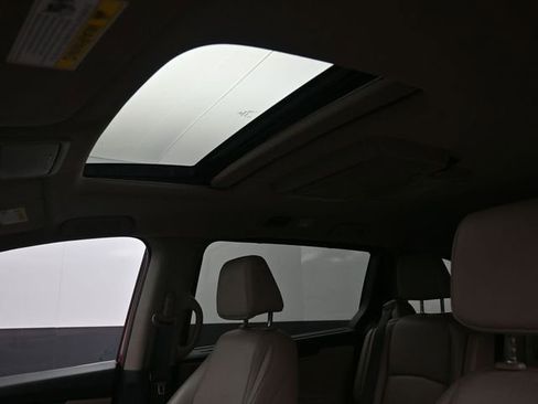 Certified 2024 Honda Odyssey Touring image 25