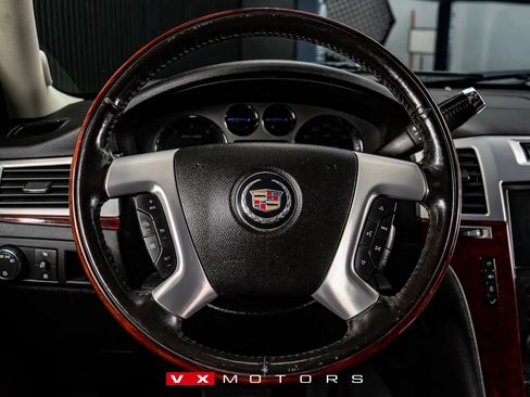 Used 2008 Cadillac Escalade AWD image 28